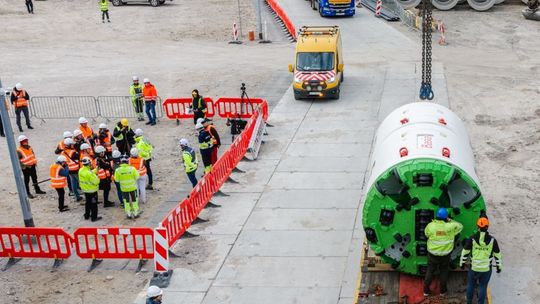 Maszyna (BASIA) za miliony już na Pomorzu! Przewierci się pod Zatoką Gdańską