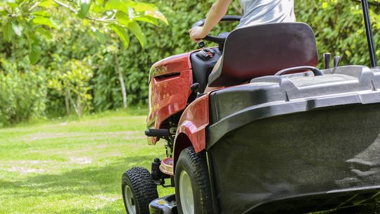 Twoje dziecko pracowało w wakacje? Nie zapomnij o zgłoszeniu do ZUS