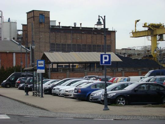 A ceny rosną, rosną, rosną...: Parking przy Dworcu PKP