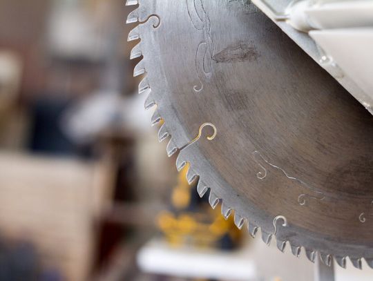 Bezpieczeństwo przy pracy z piłą tarczową - o czym pamiętać?