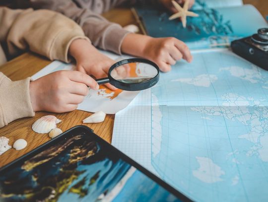 Dlaczego dzieci lepiej zapamiętują wiedzę kiedy korzystają z map?