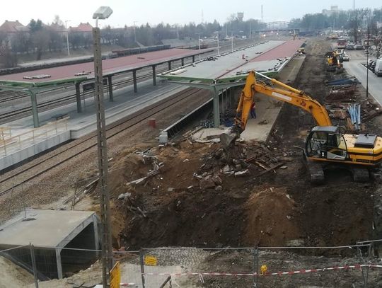 Do listopada nadal tylko autobusami. PR wybrały przewoźnika