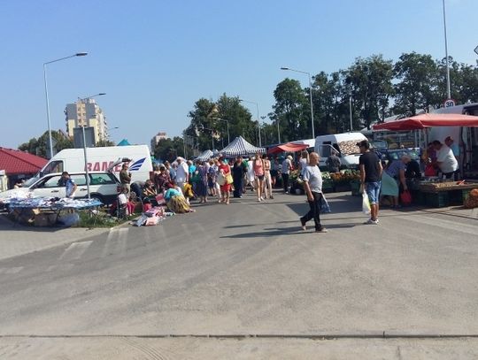 Droga na targowisku powinna być zamknięta?