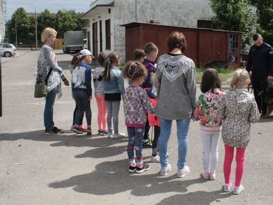 Dzieci zapoznały się z pracą malborskich policjantów