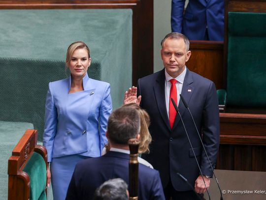 [FOTO] Mamy nowego Prezydenta Rzeczypospolitej Polskiej. Karol Nawrocki został zaprzysiężony