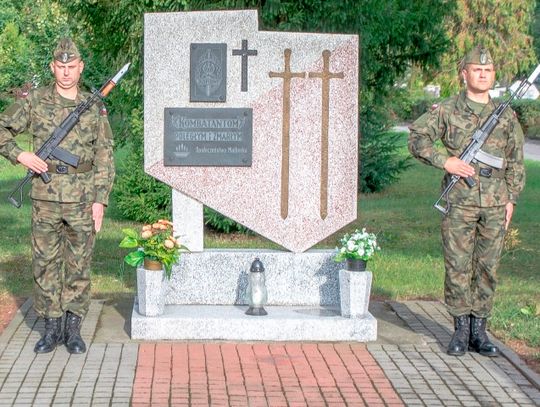 Hołd dla ofiar wojny [Fotorelacja]