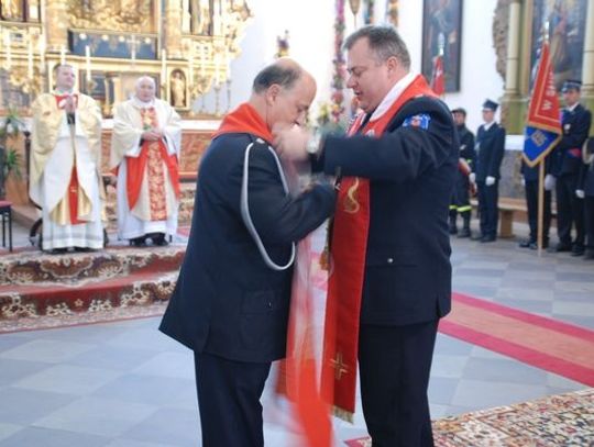 Jak proboszcz Jerzy Pawelczyk został strażakiem