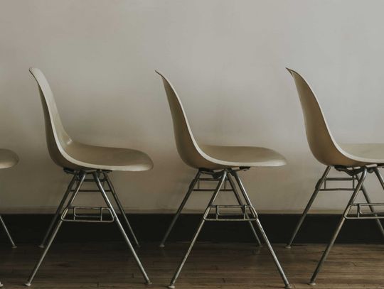 Jakie krzesła do kuchni wybrać?