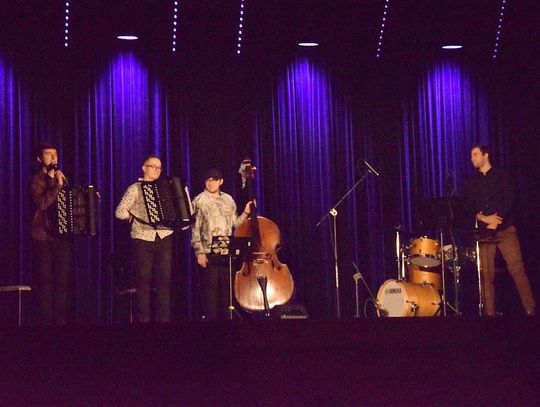 Jazzowe aranżację z akordeonistami