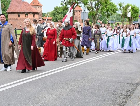 Kazimierz Jagiellończyk powrócił do Malborka – barwny korowód, inscenizacja i nagrody