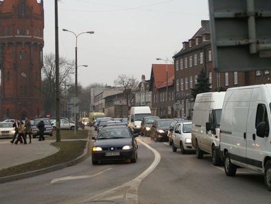 KONTROWERSJE. Akcja obywatelska - z budzikami „Murem za mostem”