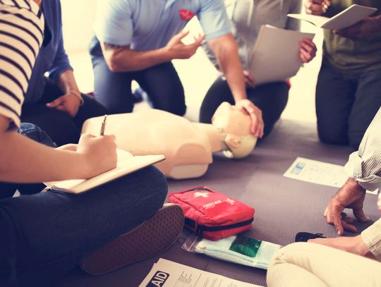 Kurs pierwszej pomocy – czego się na nim nauczymy?