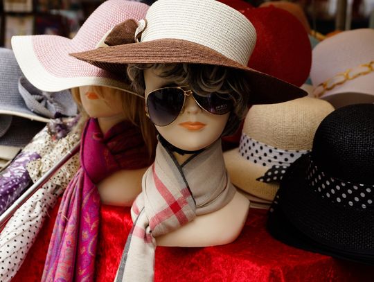 Manekin głowa – do jakich sklepów wybrać