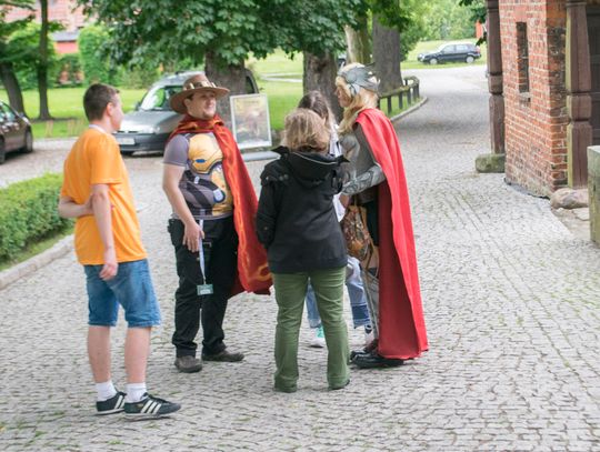 Miłośnicy fantastyki na wyjątkowym konwencie