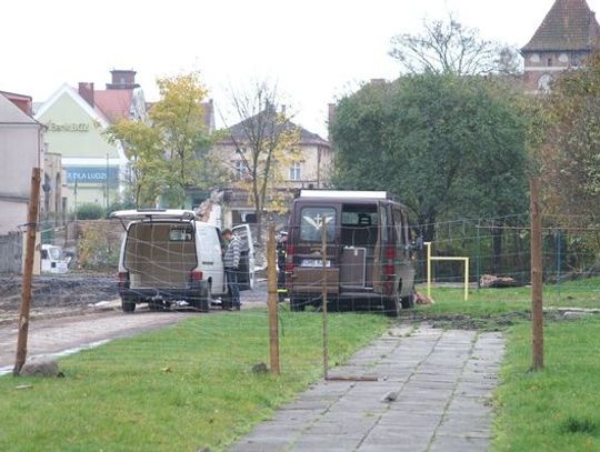 Na budowie hotelu odkryto ludzkie szczątki z postrzelinami 