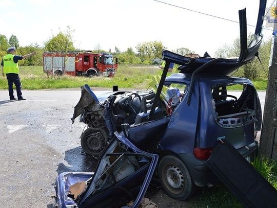 Policjanci pracowali na miejscu wypadku