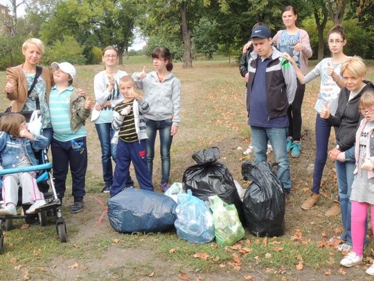 Uczniowie SOSW sprzątają świat!