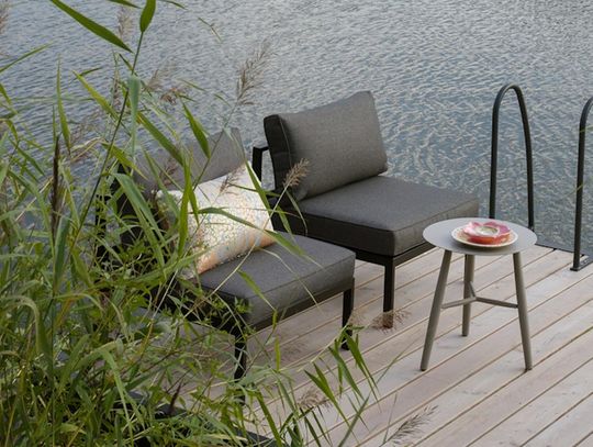 Urządzanie tarasu z wykorzystaniem modułowych mebli ogrodowych