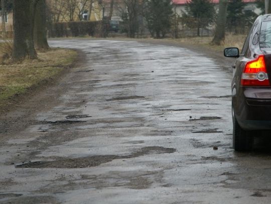 W Kraśniewie czekają na nowy asfalt