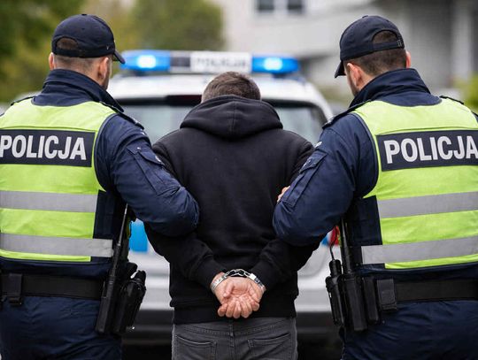 Wpadli, bo nie ma idealnej kryjówki. Cztery osoby zatrzymane Wpadli, bo nie ma idealnej kryjówki. Cztery osoby zatrzymane