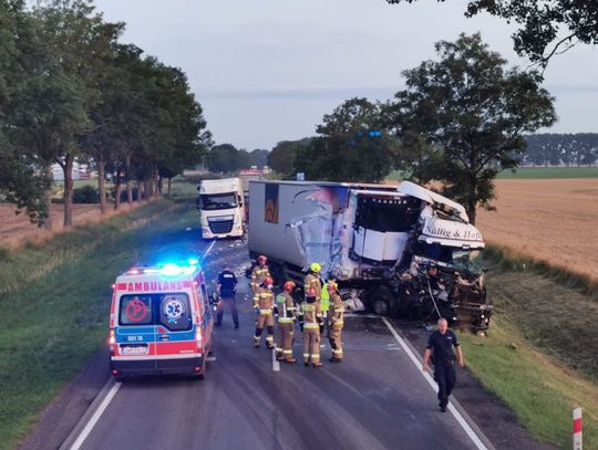 Wypadek 2 samochodów ciężarowych