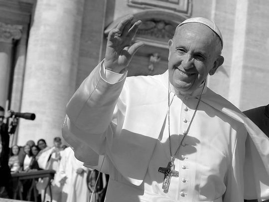 Z OSTATNIEJ CHWILI: Papież Franciszek nie żyje. Zmarł w wieku 88 lat