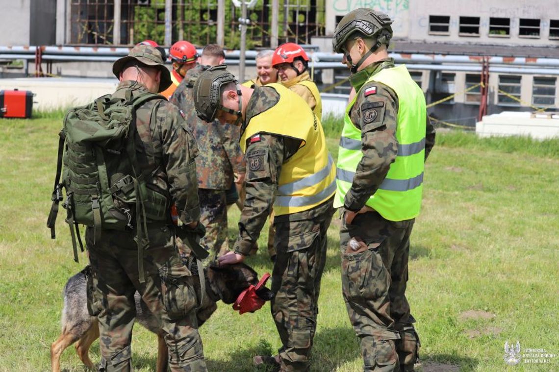 7 Pomorska Brygada Obrony Terytorialnej trenuje z najlepszymi ratownikami 7 Pomorska Brygada Obrony Terytorialnej trenuje z najlepszymi ratownikami