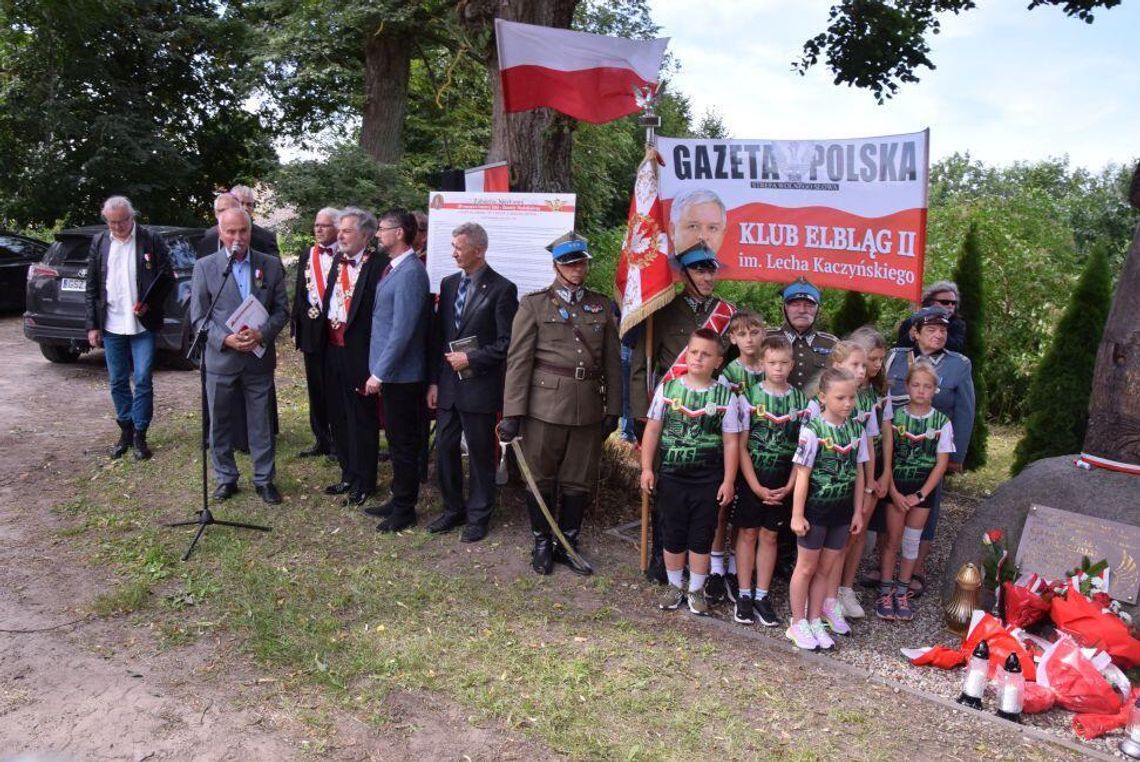 Danuta Siedzikówna „Inka” – wciąż łączy pokolenia. Uroczystości w Waplewie Wielkim i Tulicach w 80-tą rocznicę śmierci sanitariuszki