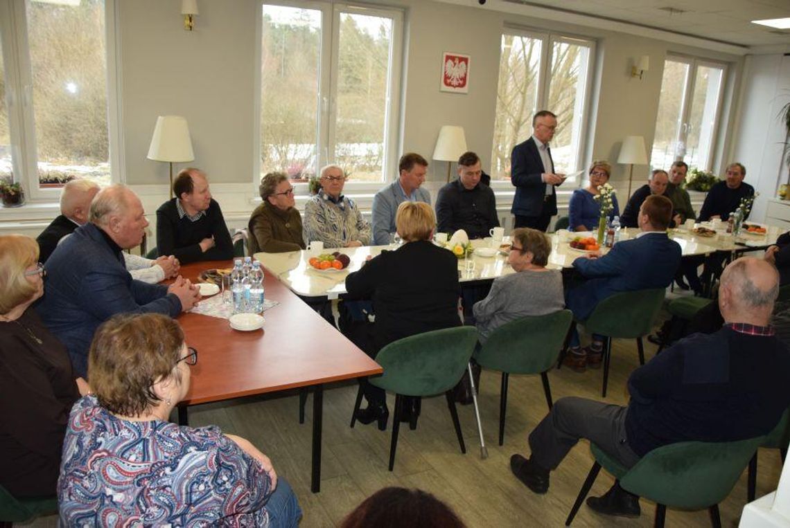 Dyskusja, pomysły programowe. Ostrzeżenie przed zadłużeniem i BIULETYNAMI WŁADZY