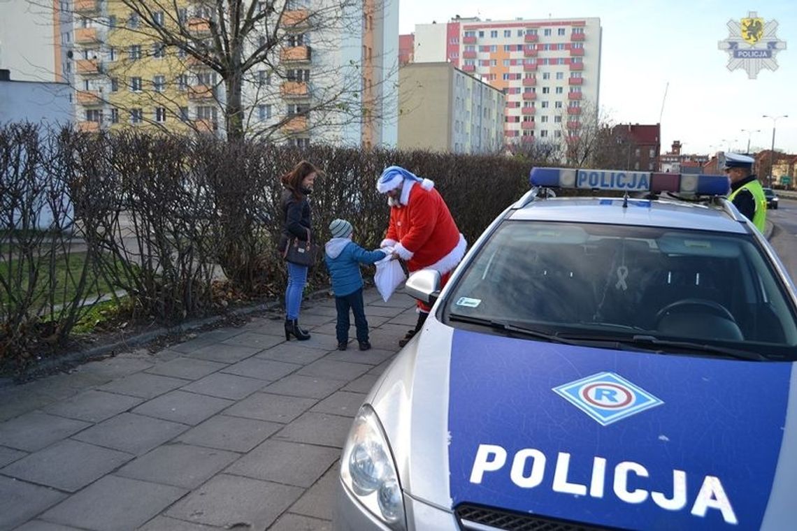 Mikołajki z policjantami