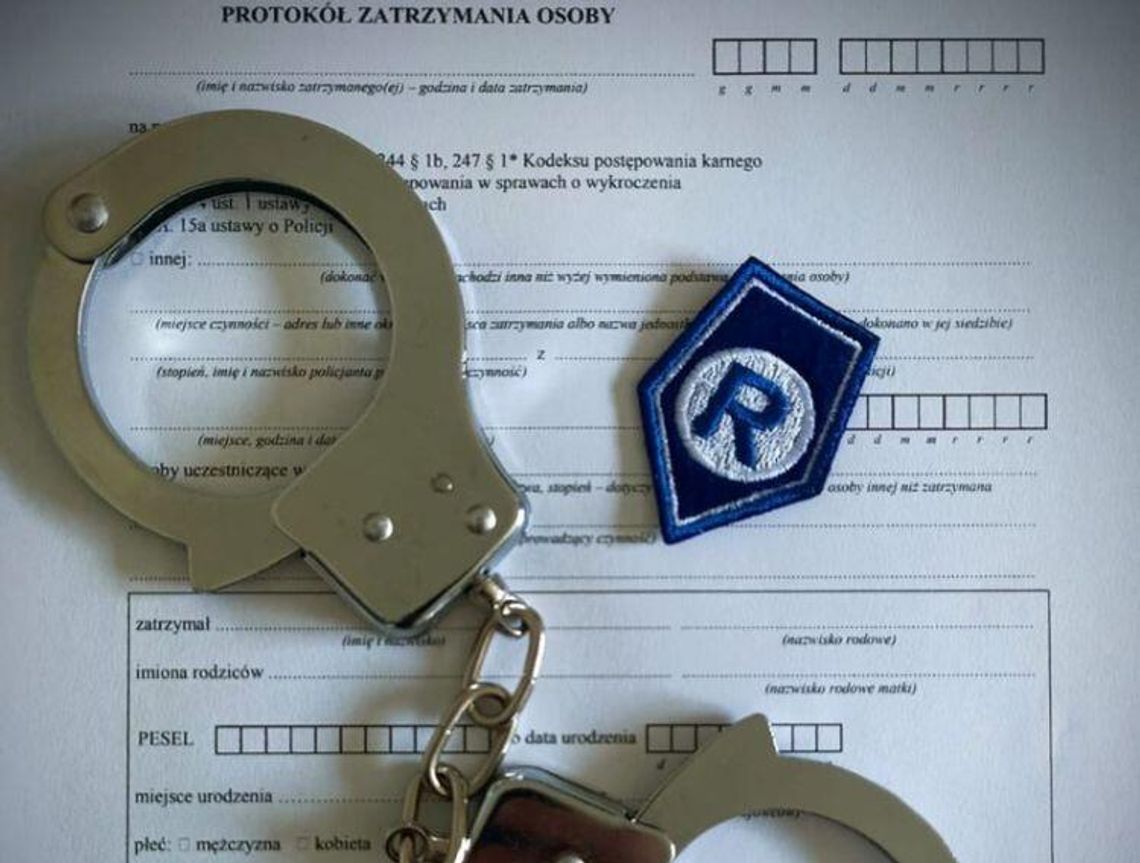 Młody kierowca BMW prowadził z 2 promilami alkoholu. Grozi mu m.in. 15-letni zakaz prowadzenia pojazdów Młody kierowca BMW prowadził z 2 promilami alkoholu. Grozi mu m.in. 15-letni zakaz prowadzenia pojazdów