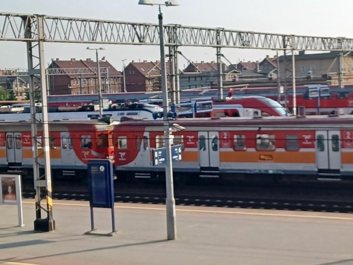 Pociągiem z Tczewa i Malborka na gdańskie lotnisko !!