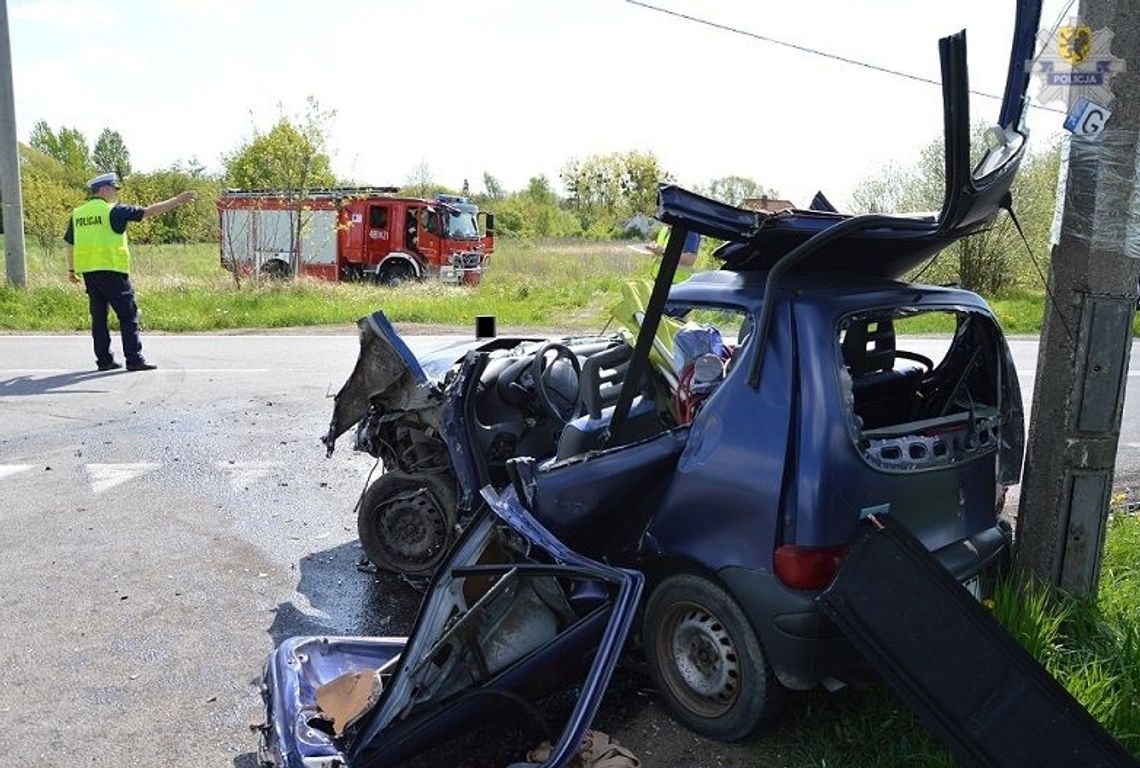 Policjanci pracowali na miejscu wypadku