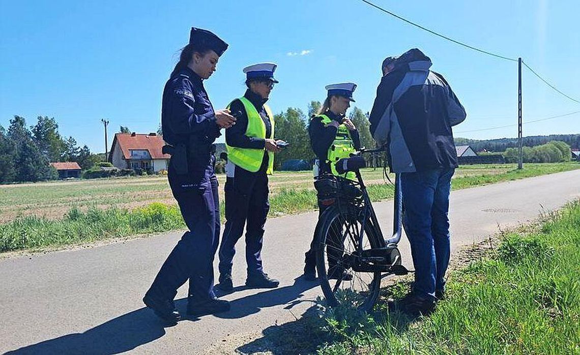 Policyjne rady dla rowerzystów. Czy wiesz jak jeździć na dwóch kółkach i nie łamać przepisów? Policyjne rady dla rowerzystów. Czy wiesz jak jeździć na dwóch kółkach i nie łamać przepisów?