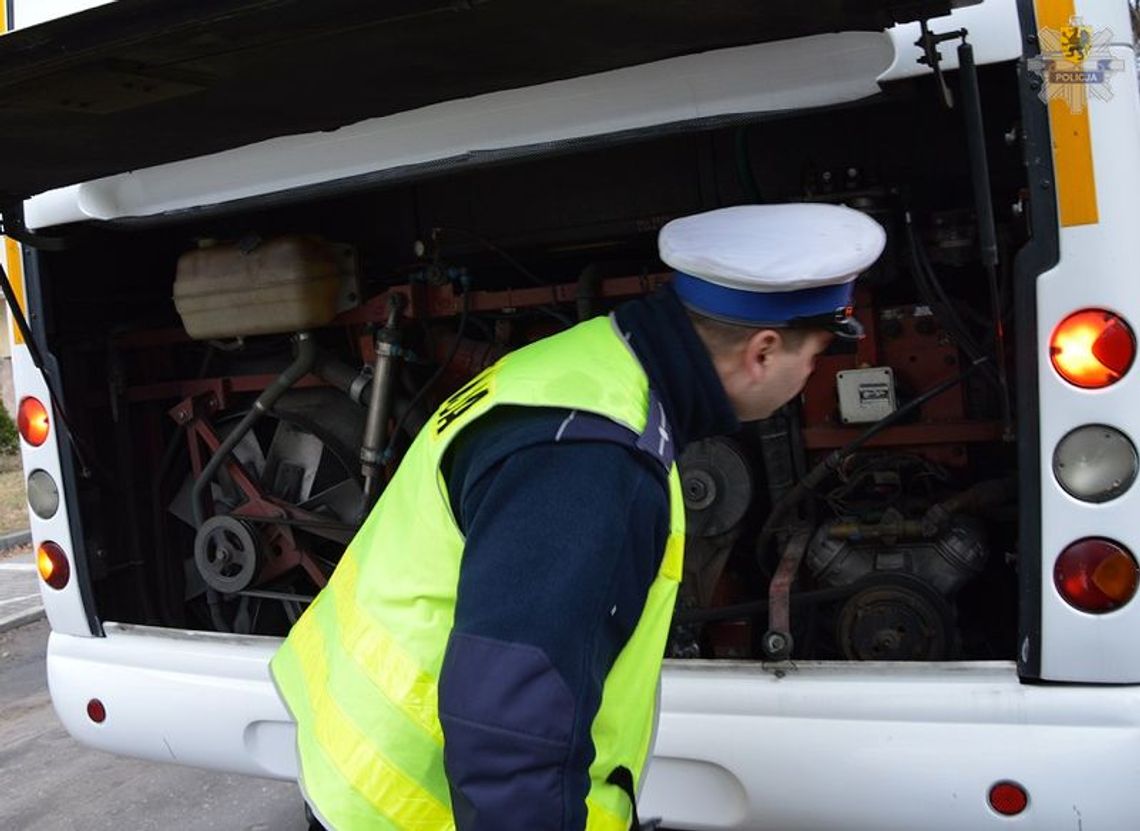 Przedawakacyjne kontrole autokarów