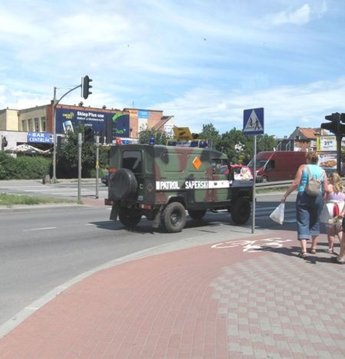 Sześć pocisków znaleziono przy szkole