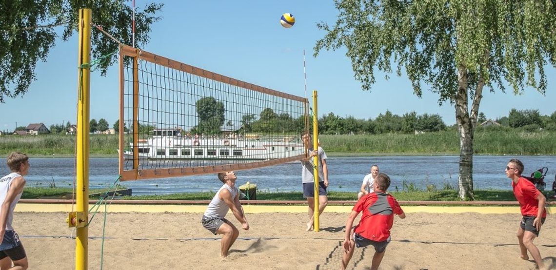 Trzeci turniej siatkówki na plaży