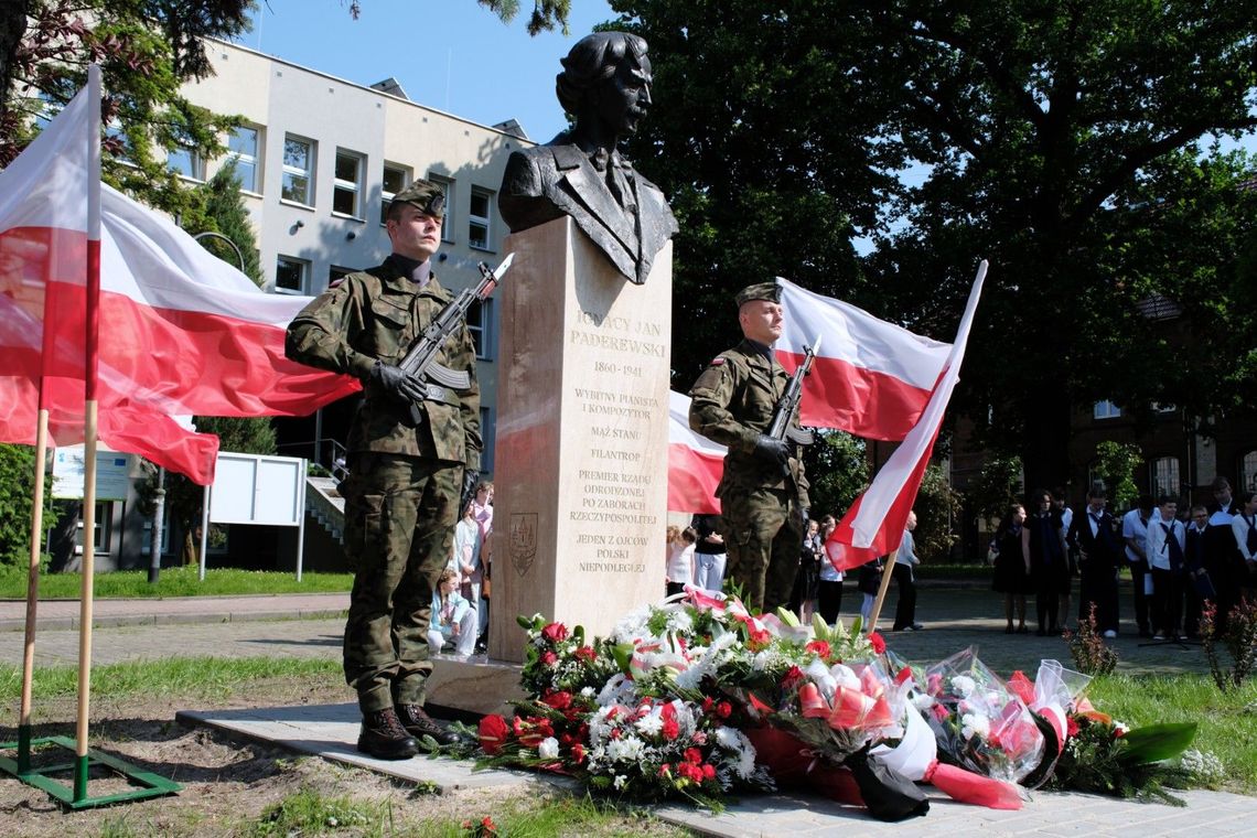 Uroczyste odsłonięcie pomnika Ignacego Jana Paderewskiego