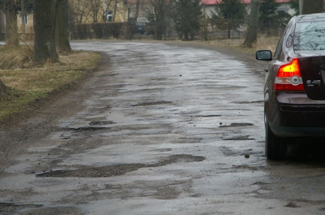 W Kraśniewie czekają na nowy asfalt