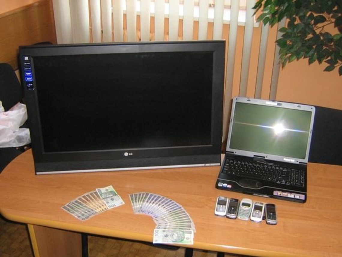 Wyłapano szajkę wyłudzaczy sprzętu i kredytów Wyłapano szajkę wyłudzaczy sprzętu i kredytów