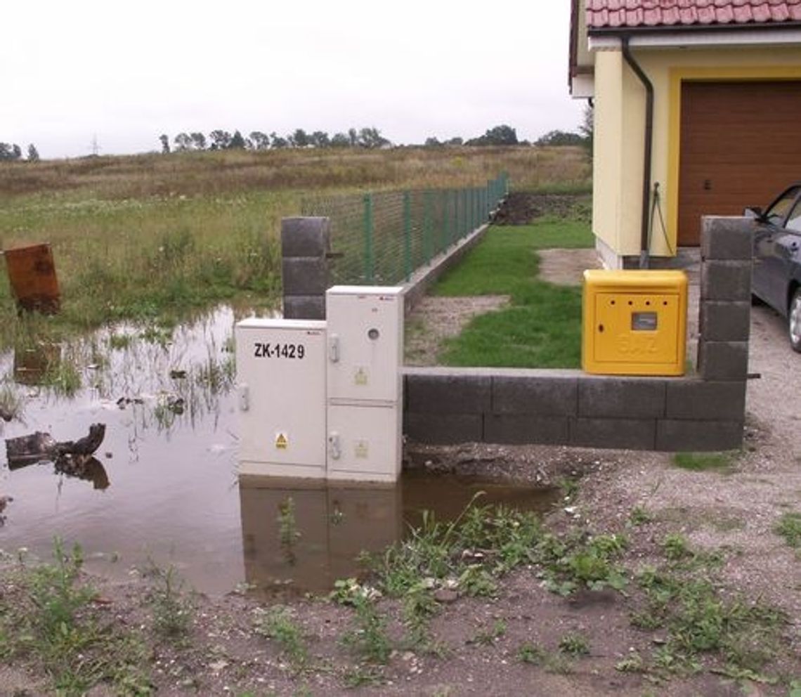 Zanim urzędnicy znajdą rozwiązanie. Na ul. Stamma potrzebna jest tama Zanim urzędnicy znajdą rozwiązanie. Na ul. Stamma potrzebna jest tama