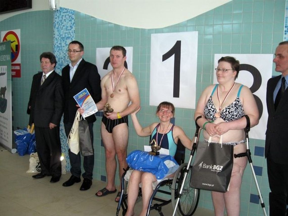 Zawody pływackie niepełnosprawnych 