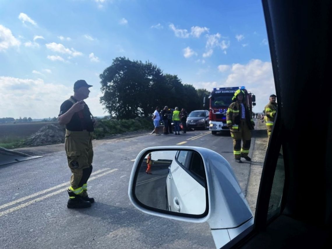 Zderzenie motoroweru z samochodem marki Hundai. Kierowca motoroweru w szpitalu!