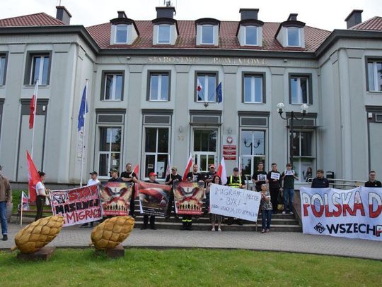 Przeciwko nielegalnej imigracji i niekontrolowanemu napływowi uchodźców